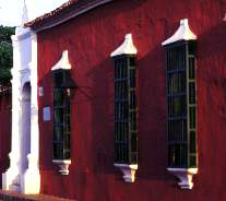 Colonial street